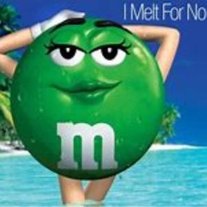 Meet your Posher, Monica